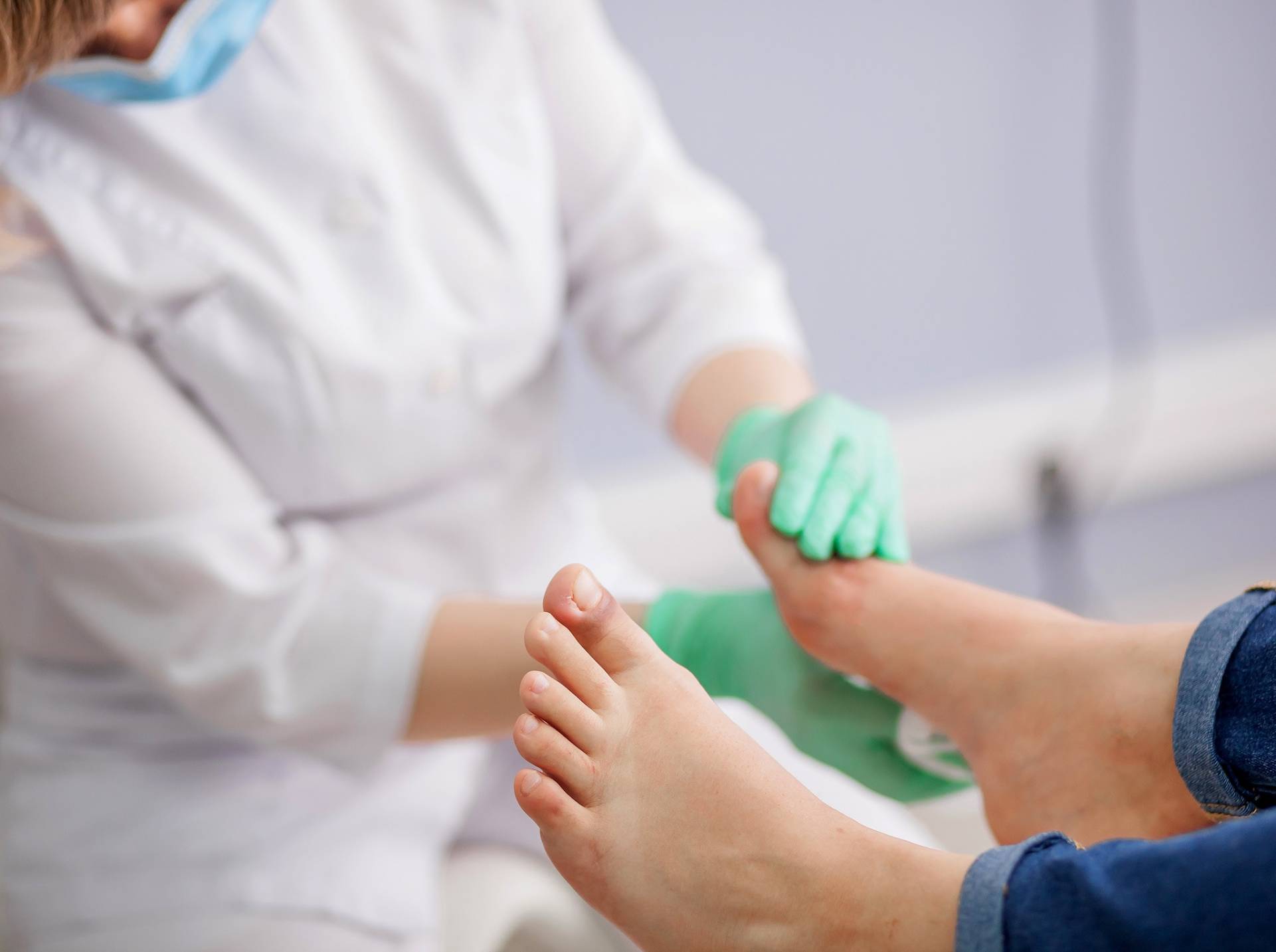 e136c111fc3d-soins-de-pieds